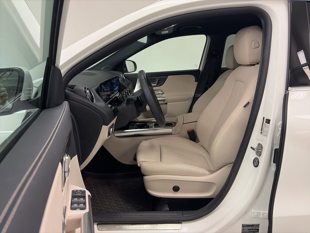 Certified 2025 Mercedes-Benz GLA 250 4MATIC image 12