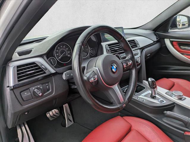 Used 2018 BMW 330e w/ M Sport Package image 10