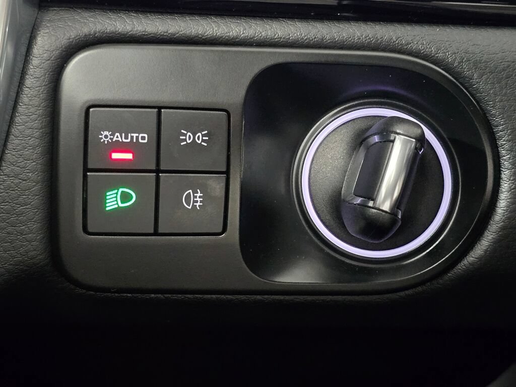 Certified 2023 Porsche Cayenne Platinum Edition AWD/4WD image 39