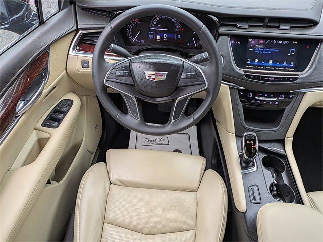 Used 2017 Cadillac XT5 Luxury w/ Driver Awareness Package image 17