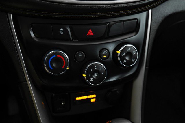 Used 2019 Chevrolet Trax LT w/ LT Convenience Package image 23