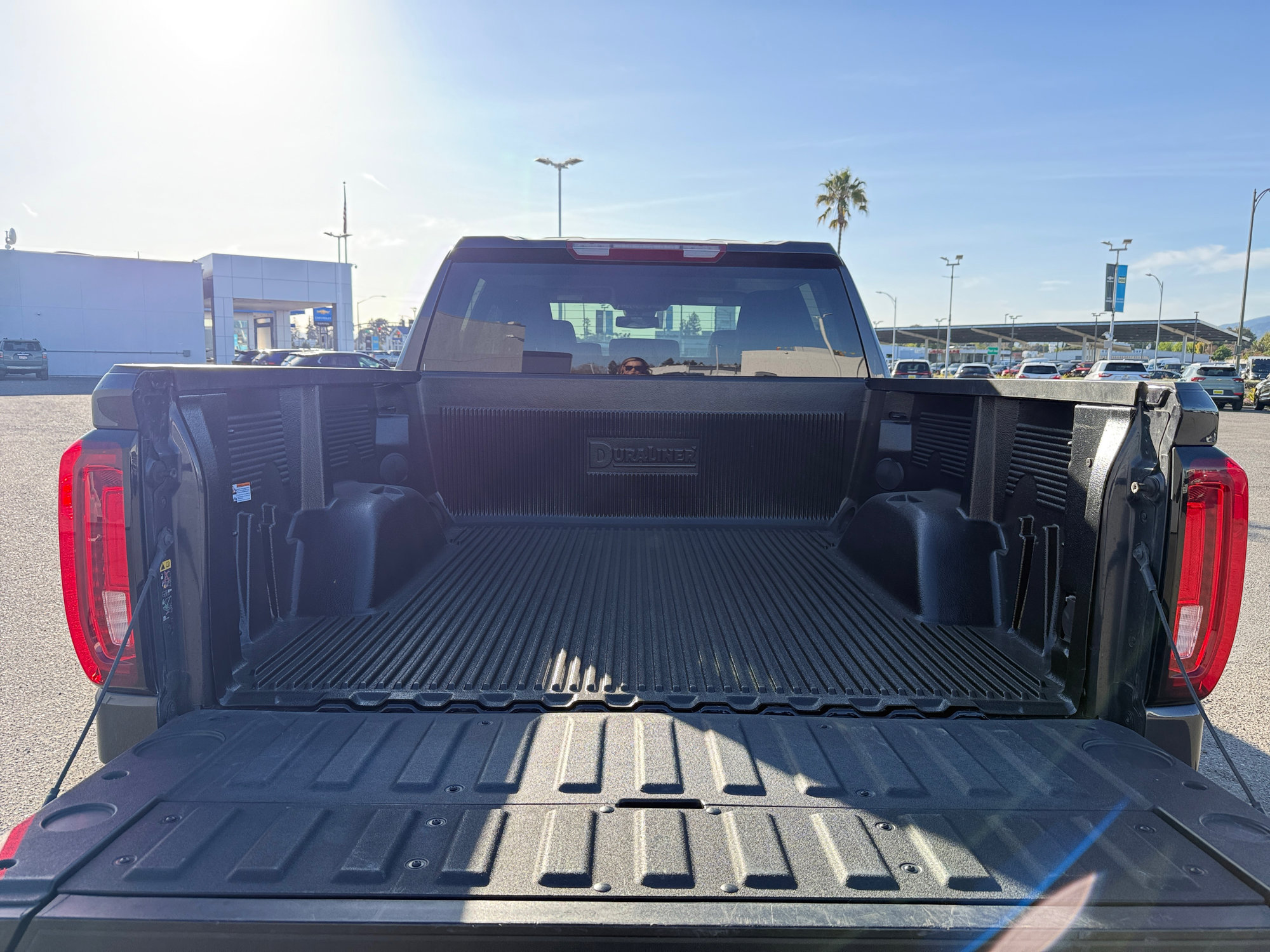 Used 2025 GMC Sierra 1500 SLT image 17