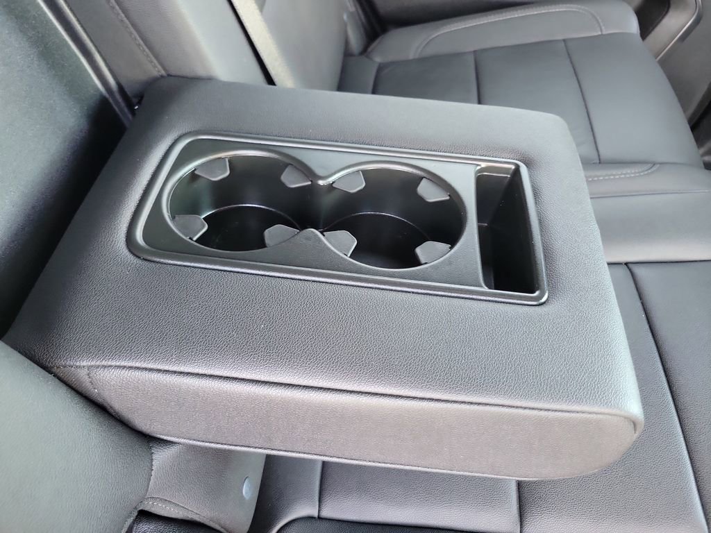 Used 2025 Chevrolet Tahoe LT AWD/4WD image 22