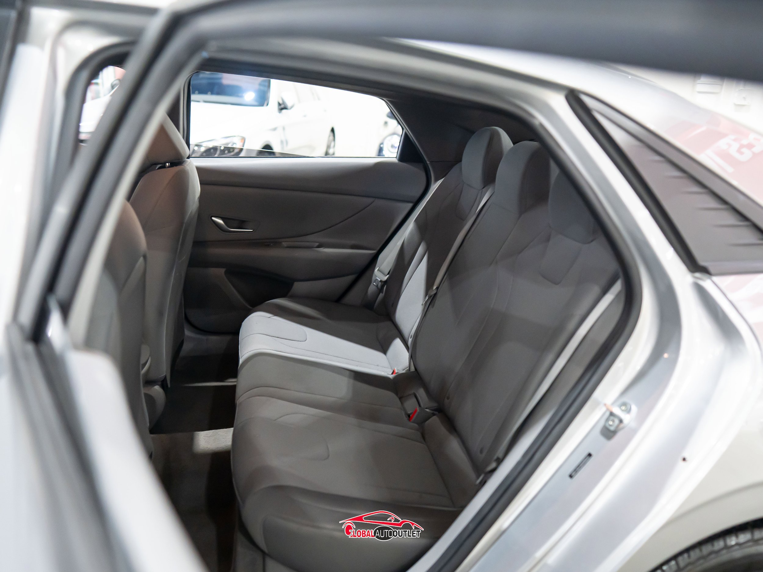 Used 2021 Hyundai Elantra SE FWD image 20