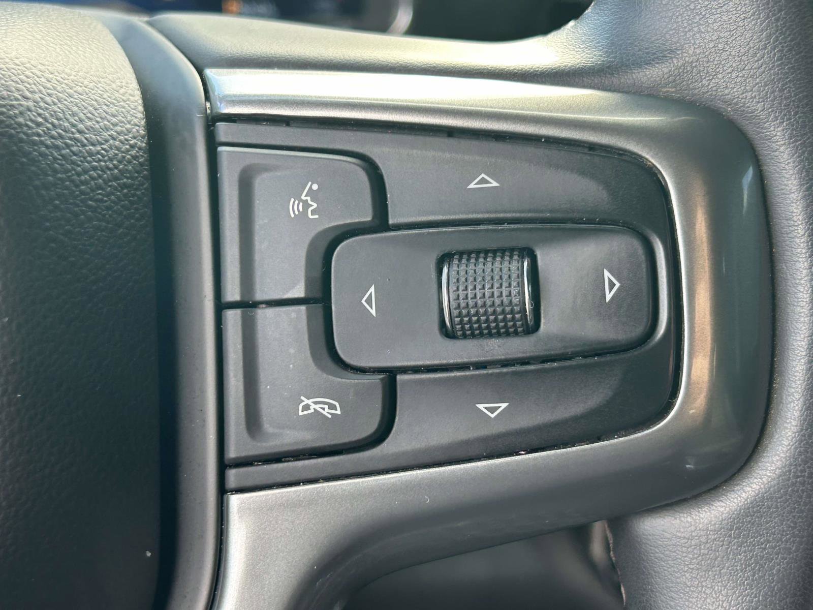 Used 2024 Chevrolet Silverado 3500 LT w/ Convenience Package image 22