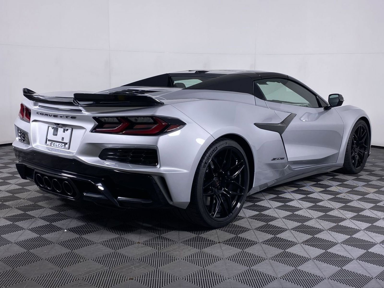 New 2026 Chevrolet Corvette Z06 w/ Stealth Interior Trim Package RWD image 19