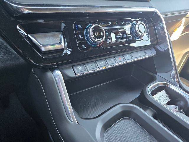 New 2026 GMC Sierra 2500 Denali Ultimate AWD/4WD image 13
