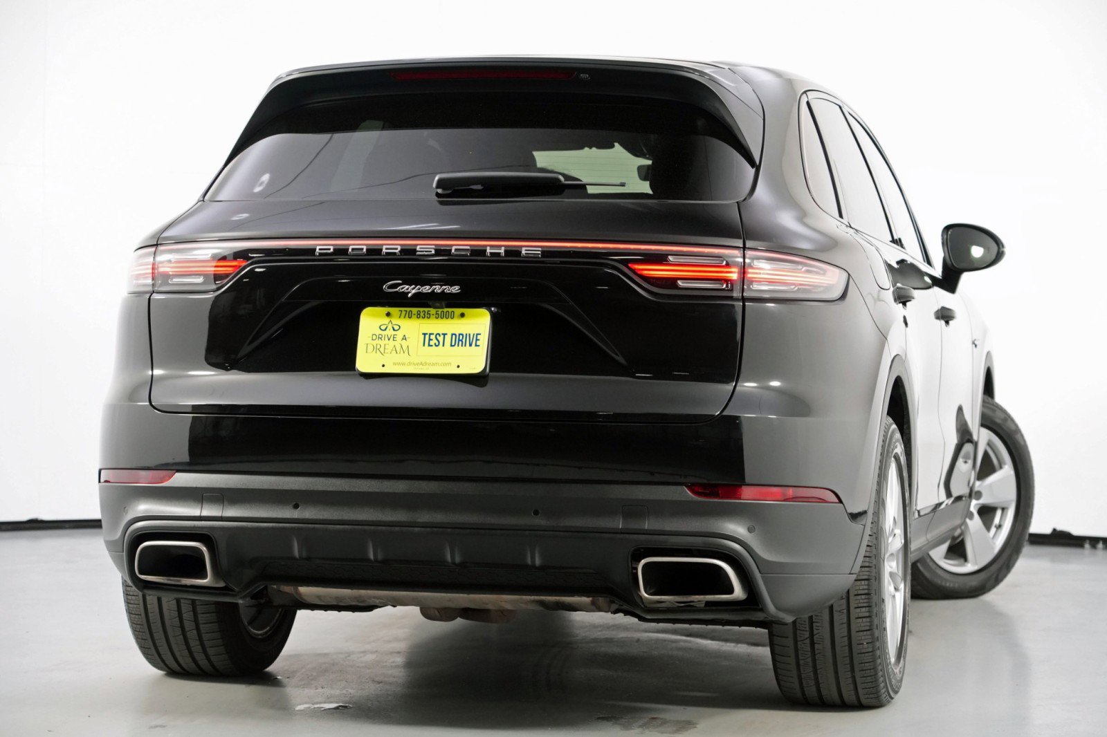 Used 2020 Porsche Cayenne E-Hybrid w/ Premium Package image 5