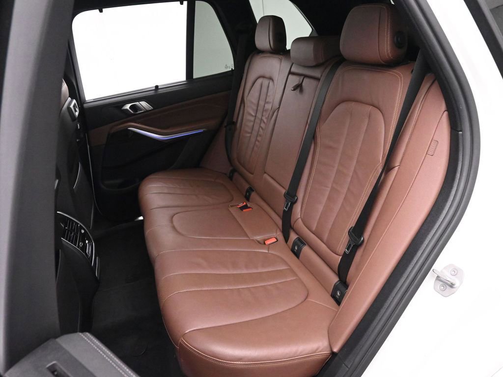 Used 2020 BMW X5 xDrive40i w/ M Sport Package image 20