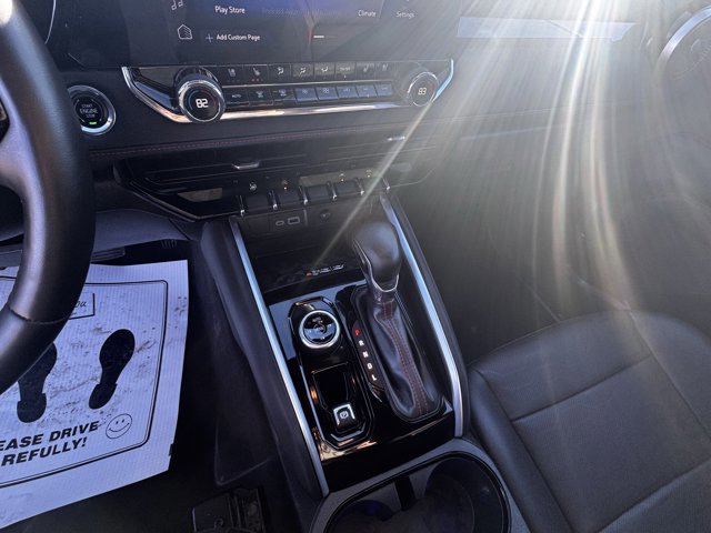 Used 2023 Chevrolet Colorado Z71 w/ Z71 Convenience Package 2 image 18