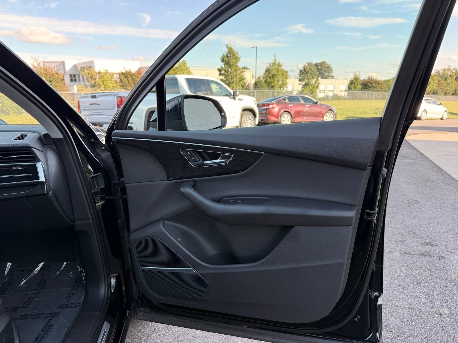 Used 2021 Audi Q7 3.0T Premium Plus image 24