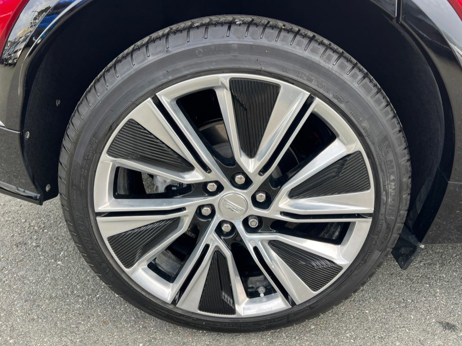 Used 2024 Cadillac Lyriq Luxury w/ LPO, Floor Liner Package image 58