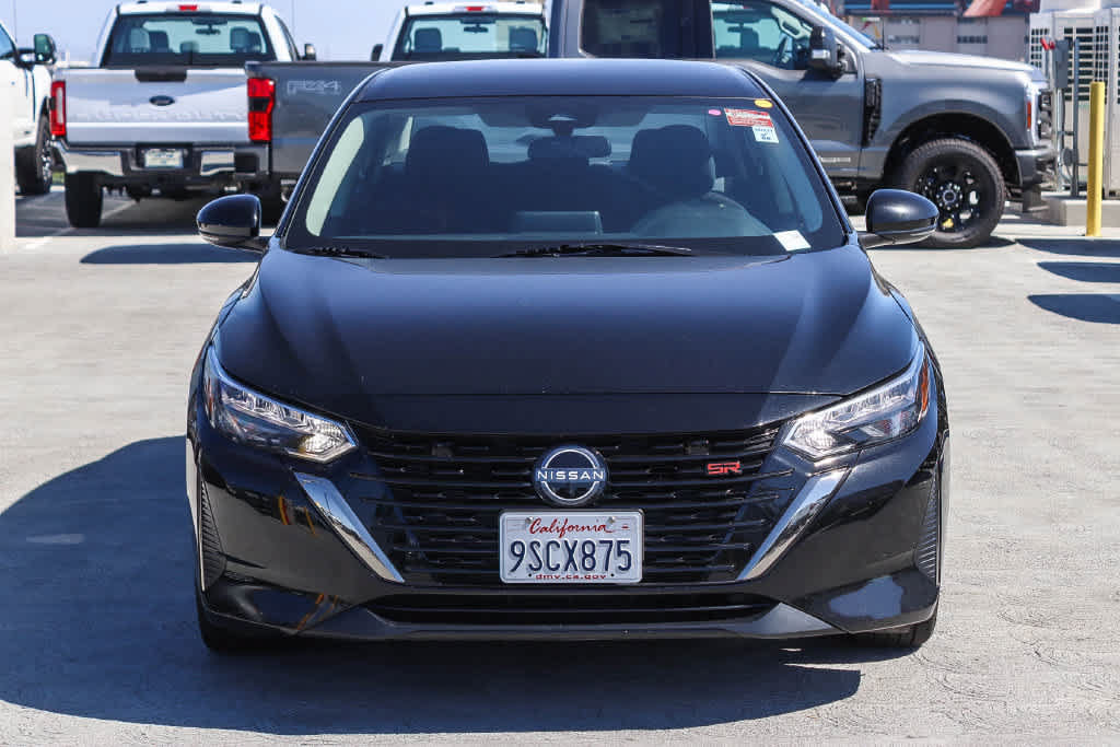 Used 2025 Nissan Sentra SR FWD image 2
