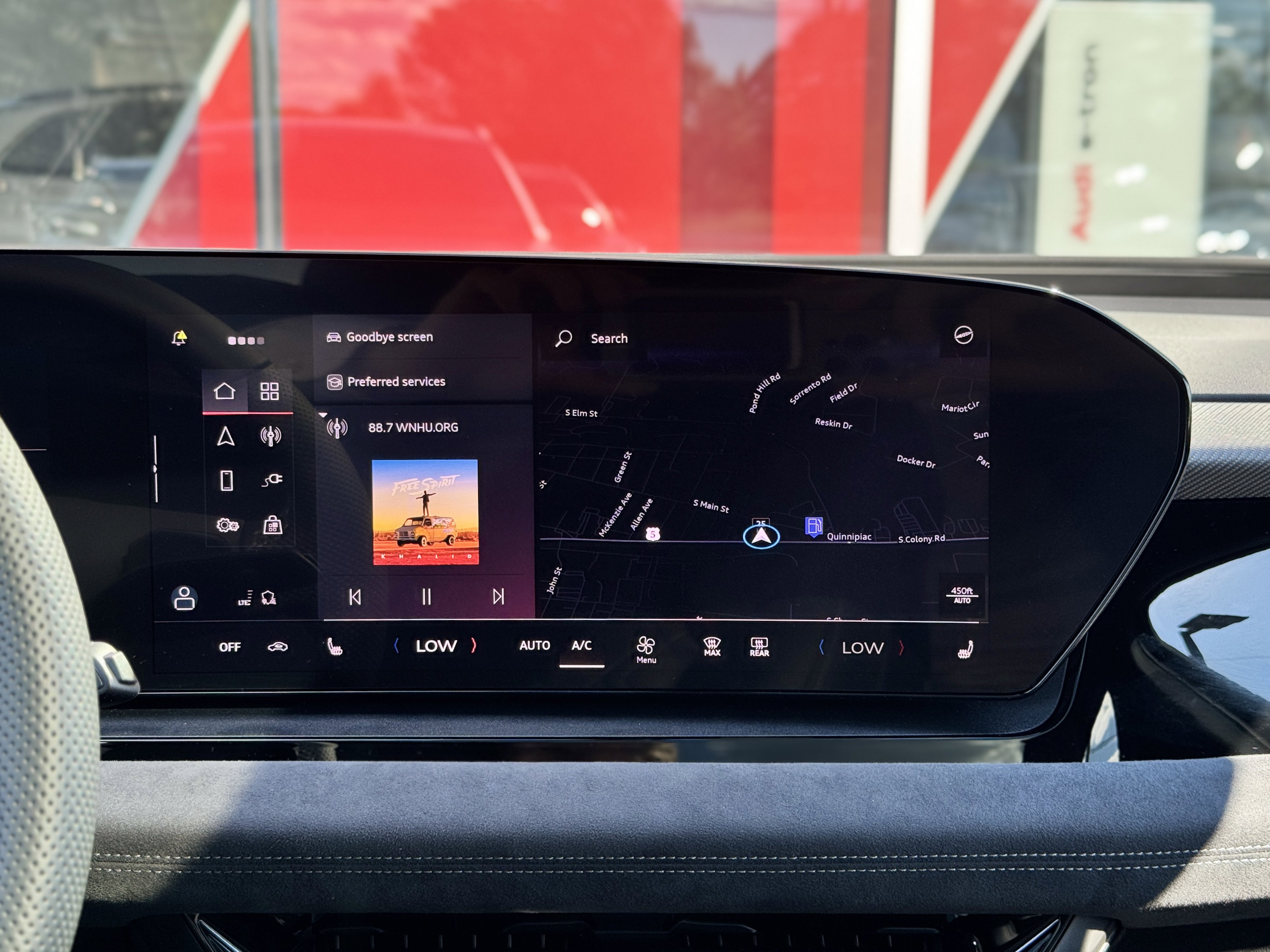 New 2025 Audi SQ6 e-tron Premium Plus image 13