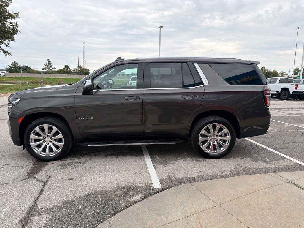 Used 2021 Chevrolet Tahoe Premier w/ Premium Package AWD/4WD image 6