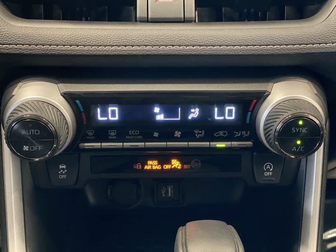 Certified 2025 Toyota RAV4 XLE AWD/4WD image 21