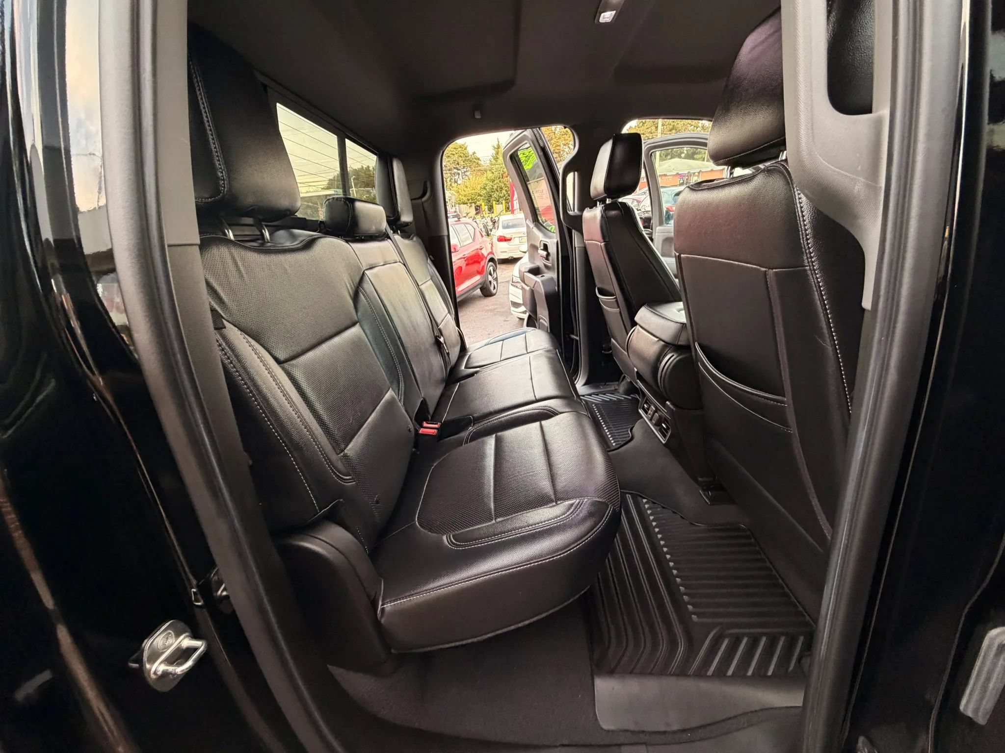 Used 2019 Chevrolet Silverado 1500 LT w/ All-Star Edition AWD/4WD image 13