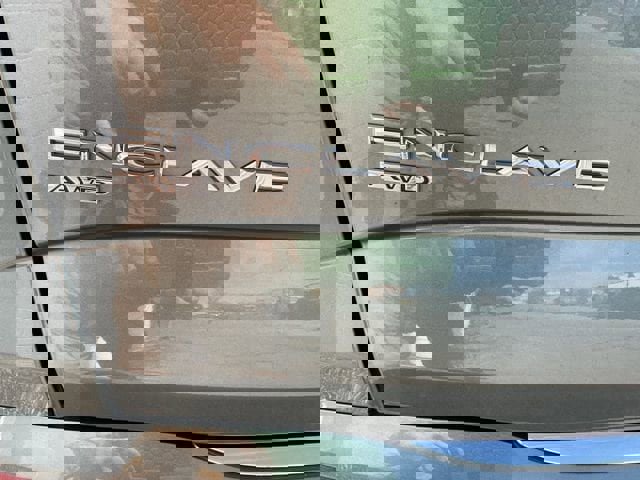 Used 2023 Buick Enclave Avenir w/ Avenir Technology Package image 11