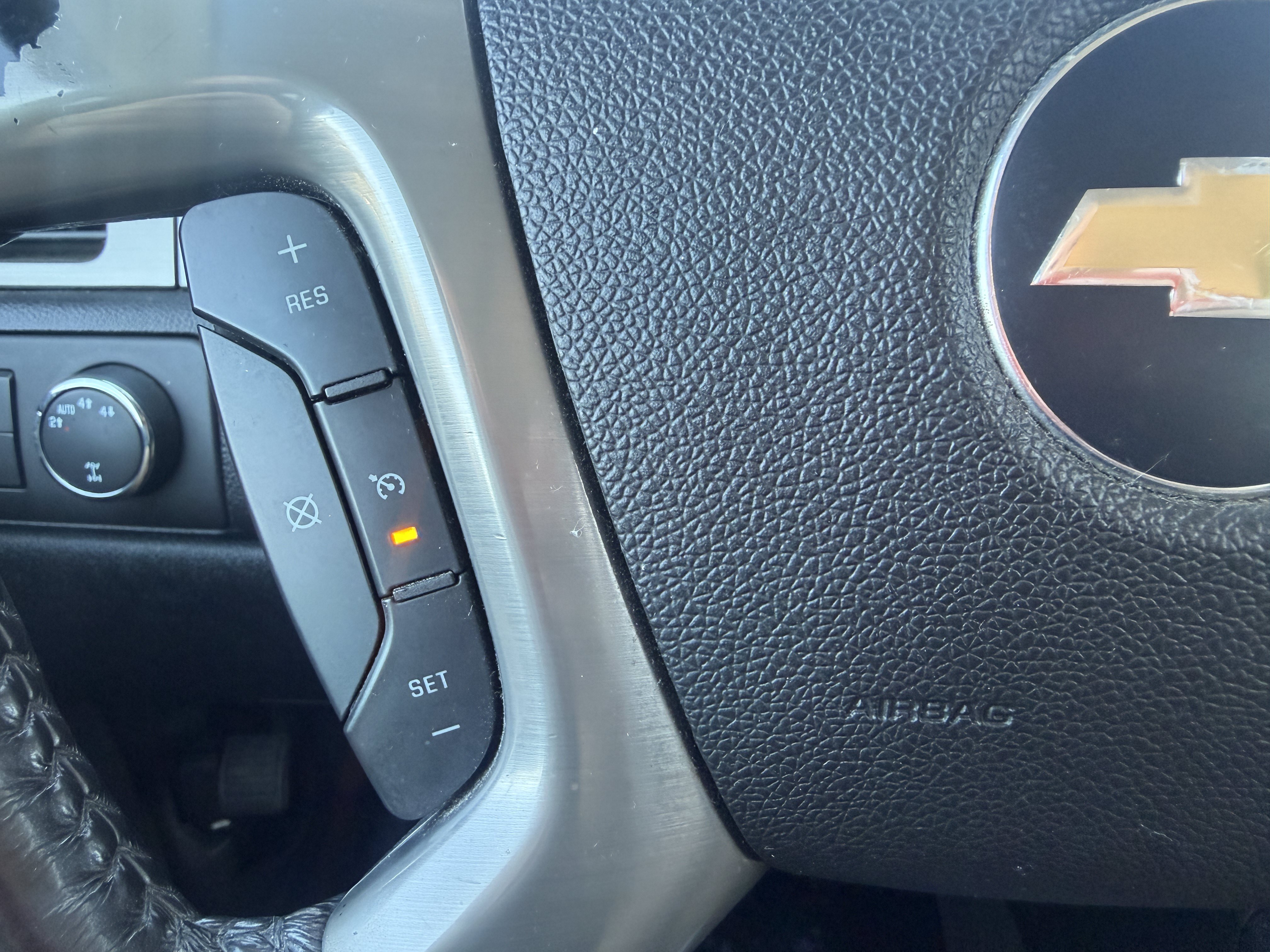 Used 2009 Chevrolet Suburban LT w/ Luxury Package AWD/4WD image 24