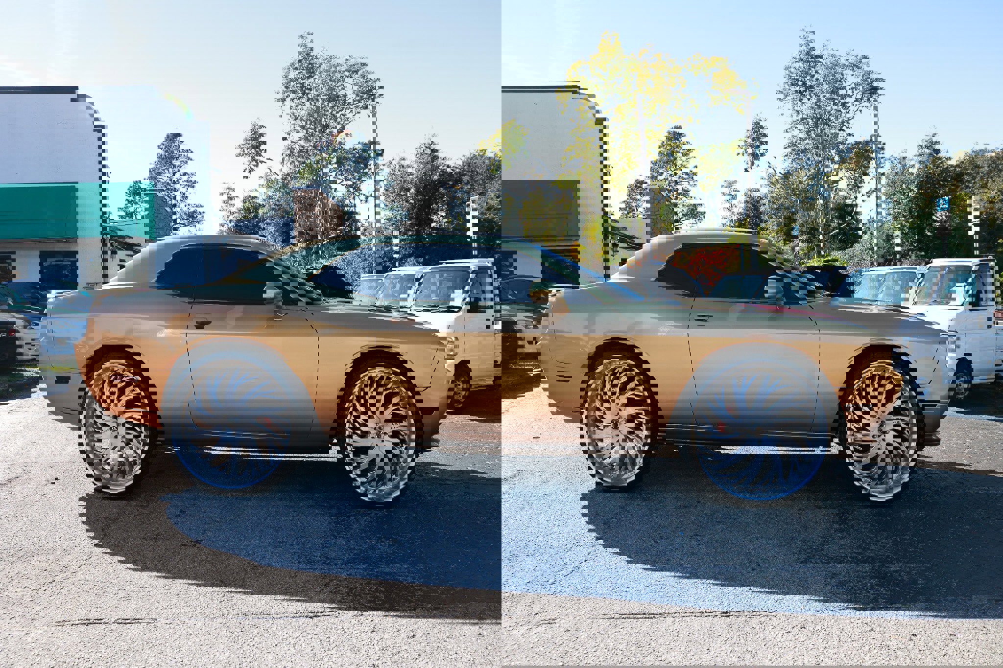 Used 2014 Dodge Challenger R/T image 18