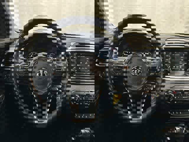 Used 2017 Kia Sorento LX w/ LX Convenience Package FWD image 15