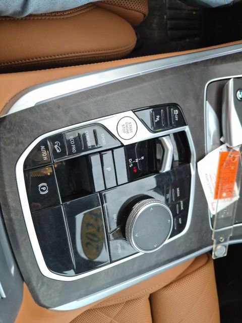 Used 2024 BMW X5 xDrive40i w/ Premium Package image 22