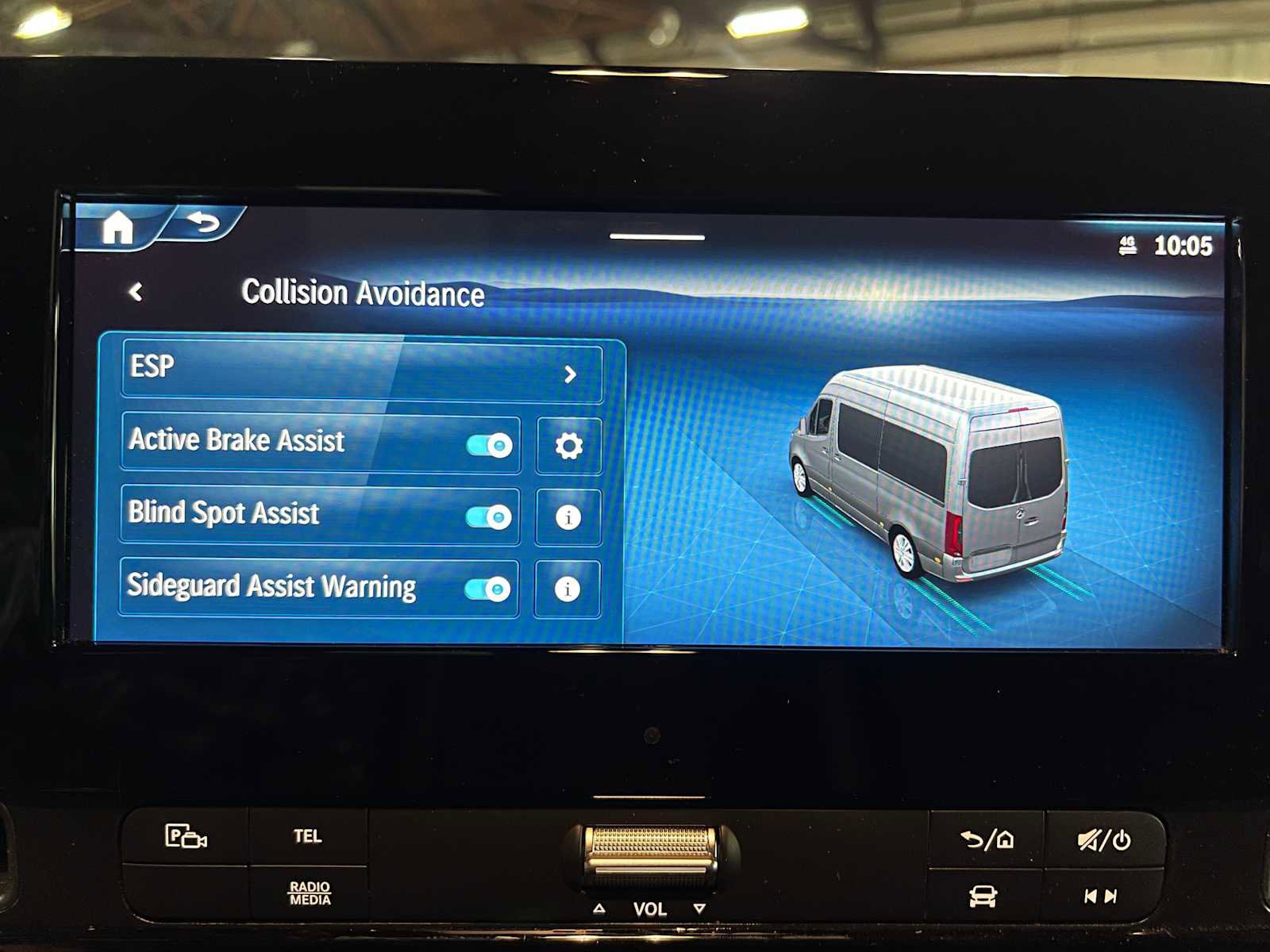 Used 2025 Mercedes-Benz Sprinter 2500 image 27