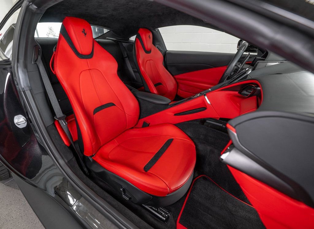 Certified 2022 Ferrari Roma image 14