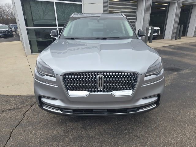Used 2023 Lincoln Aviator Reserve w/ Equipment Group 201A image 14