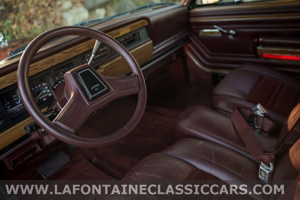 Used 1991 Jeep Grand Wagoneer Base image 83