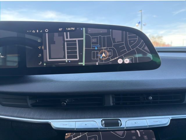 Used 2024 Lucid Air Touring image 27