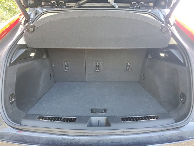 Certified 2022 Cadillac XT4 Premium Luxury w/ Enhanced Visibility Package image 8