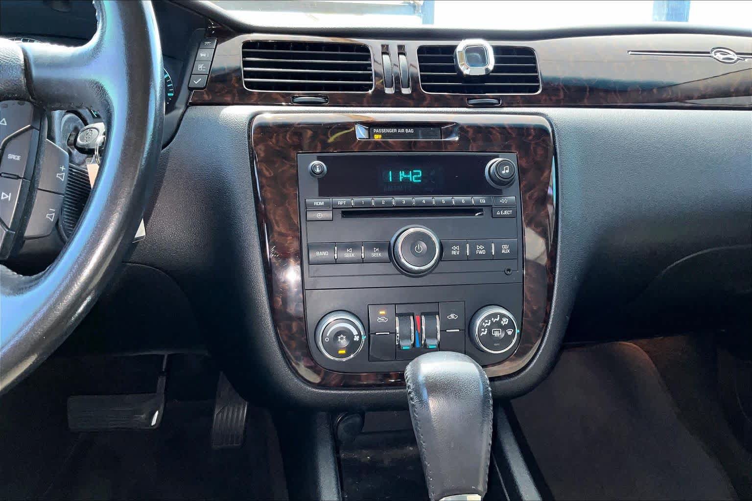 Used 2012 Chevrolet Impala LT FWD image 27
