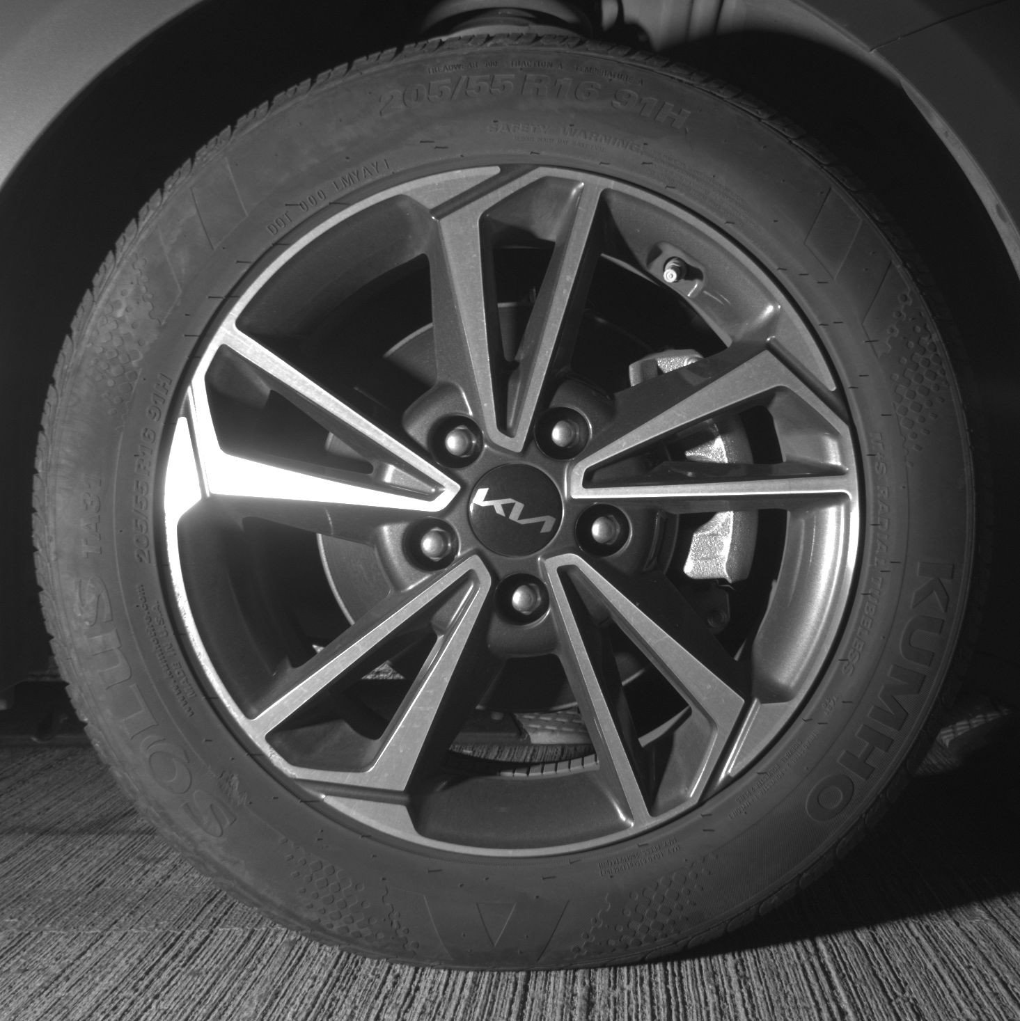 Used 2024 Kia Forte LXS image 13