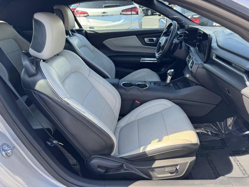 Used 2024 Ford Mustang GT Premium image 28