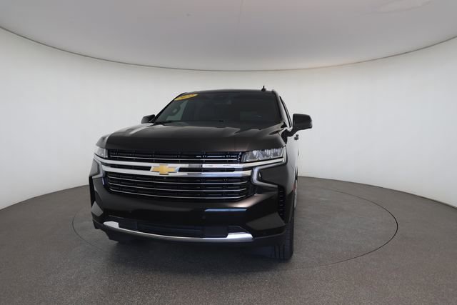 Used 2023 Chevrolet Suburban LT w/ LT Signature Plus Package AWD/4WD image 32