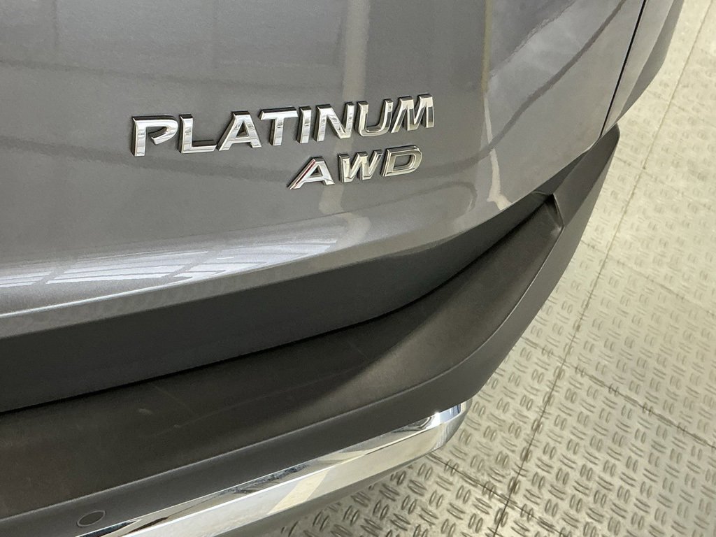 Used 2023 Nissan Rogue Platinum w/ Platinum Premium Package image 4