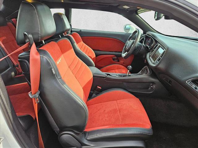 Used 2016 Dodge Challenger SRT Hellcat RWD image 18