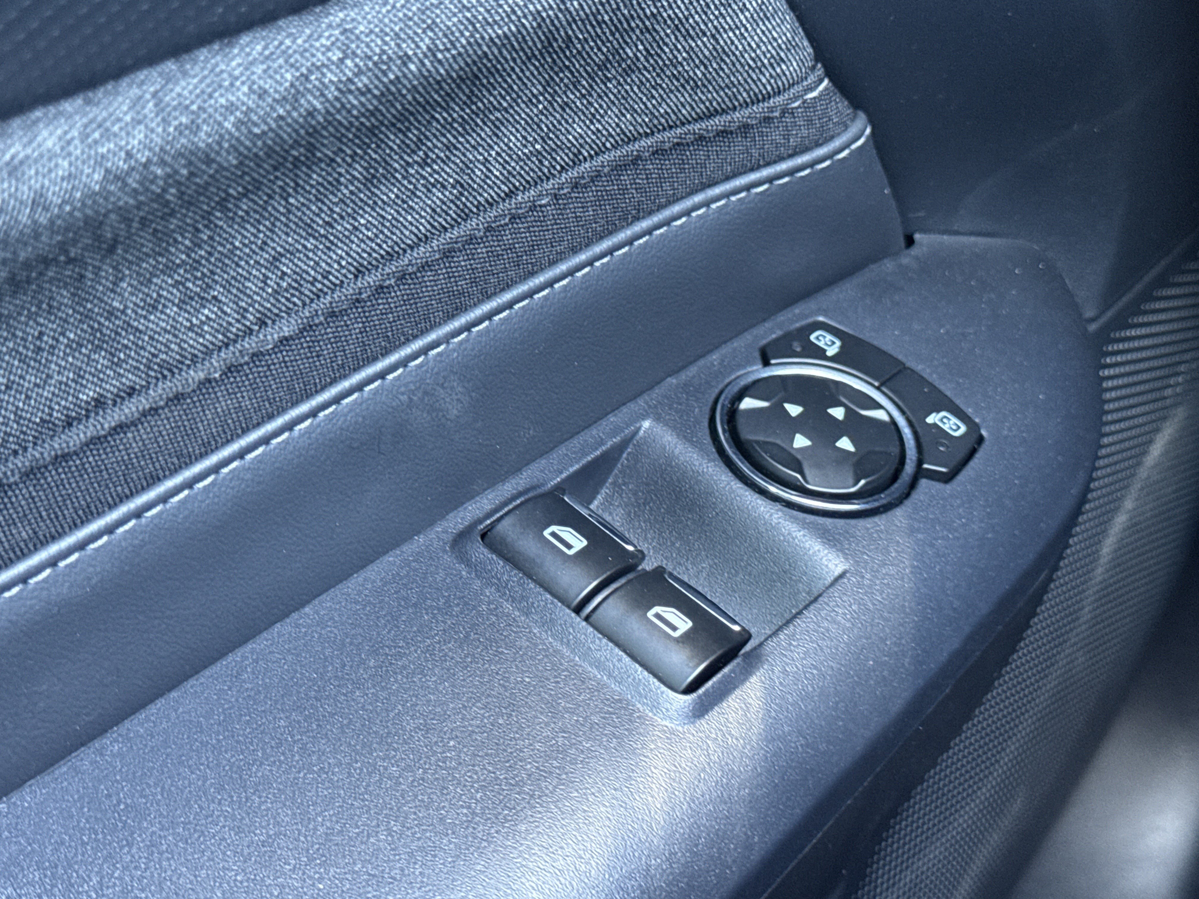 Used 2024 Ford Mustang EcoBoost image 22