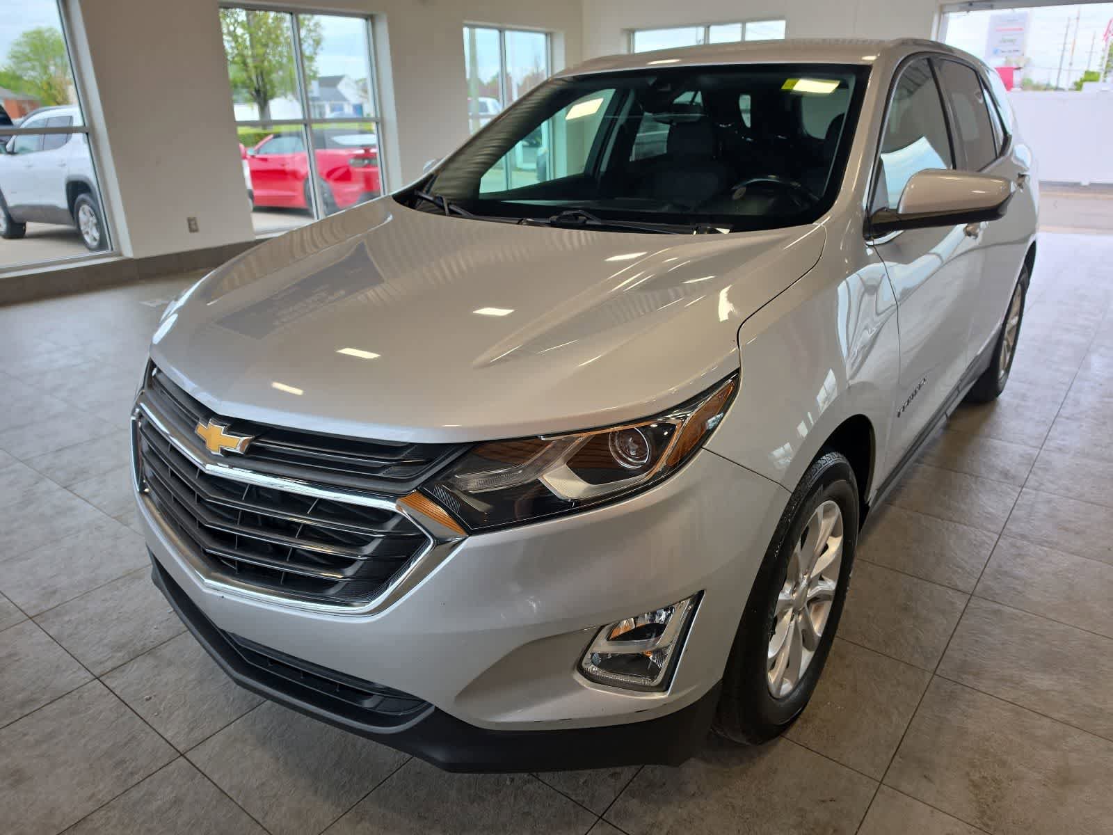 Used 2020 Chevrolet Equinox LT w/ Driver Convenience Package FWD image 1