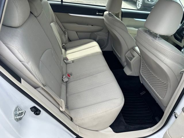 Used 2010 Subaru Outback 2.5i Premium AWD/4WD image 11