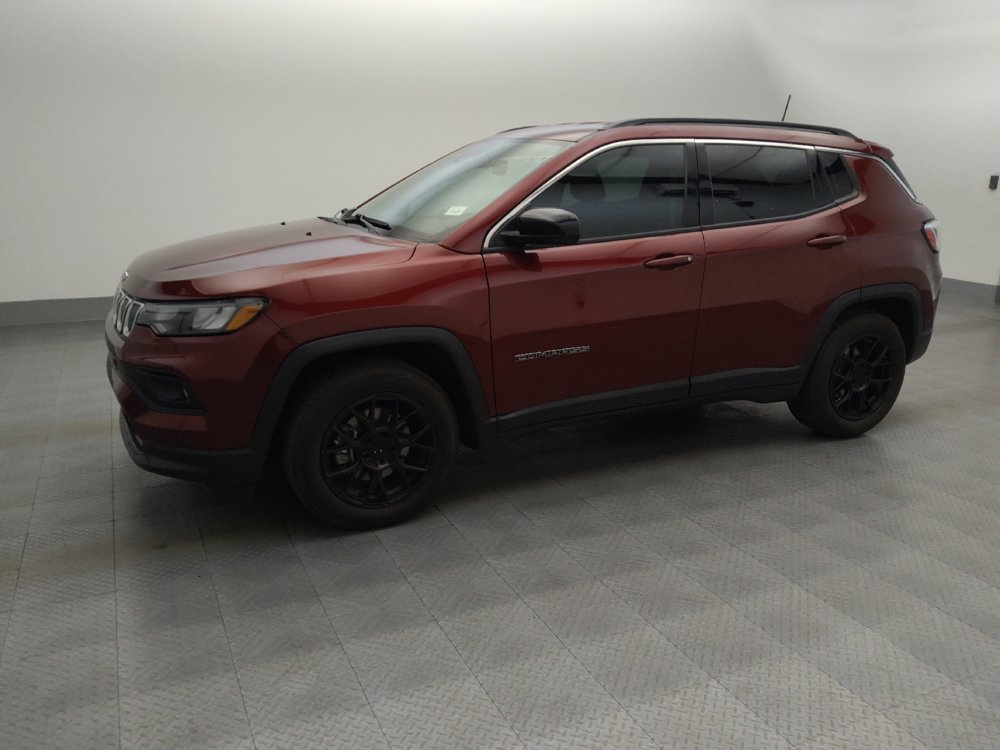Used 2022 Jeep Compass Latitude FWD image 2