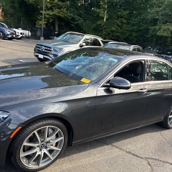 Used 2023 Mercedes-Benz E 450 4MATIC Sedan image 3