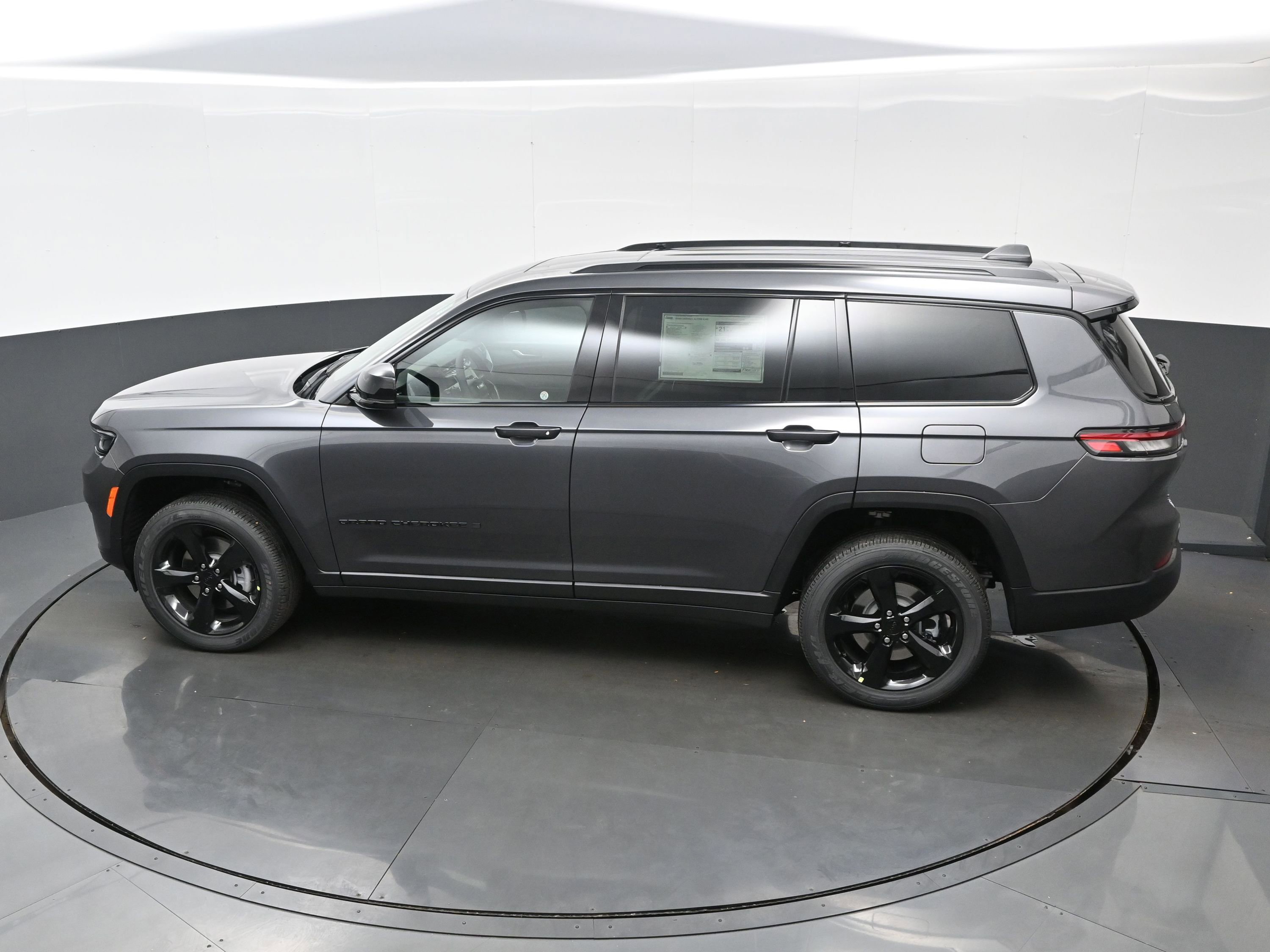 New 2025 Jeep Grand Cherokee L Altitude image 20