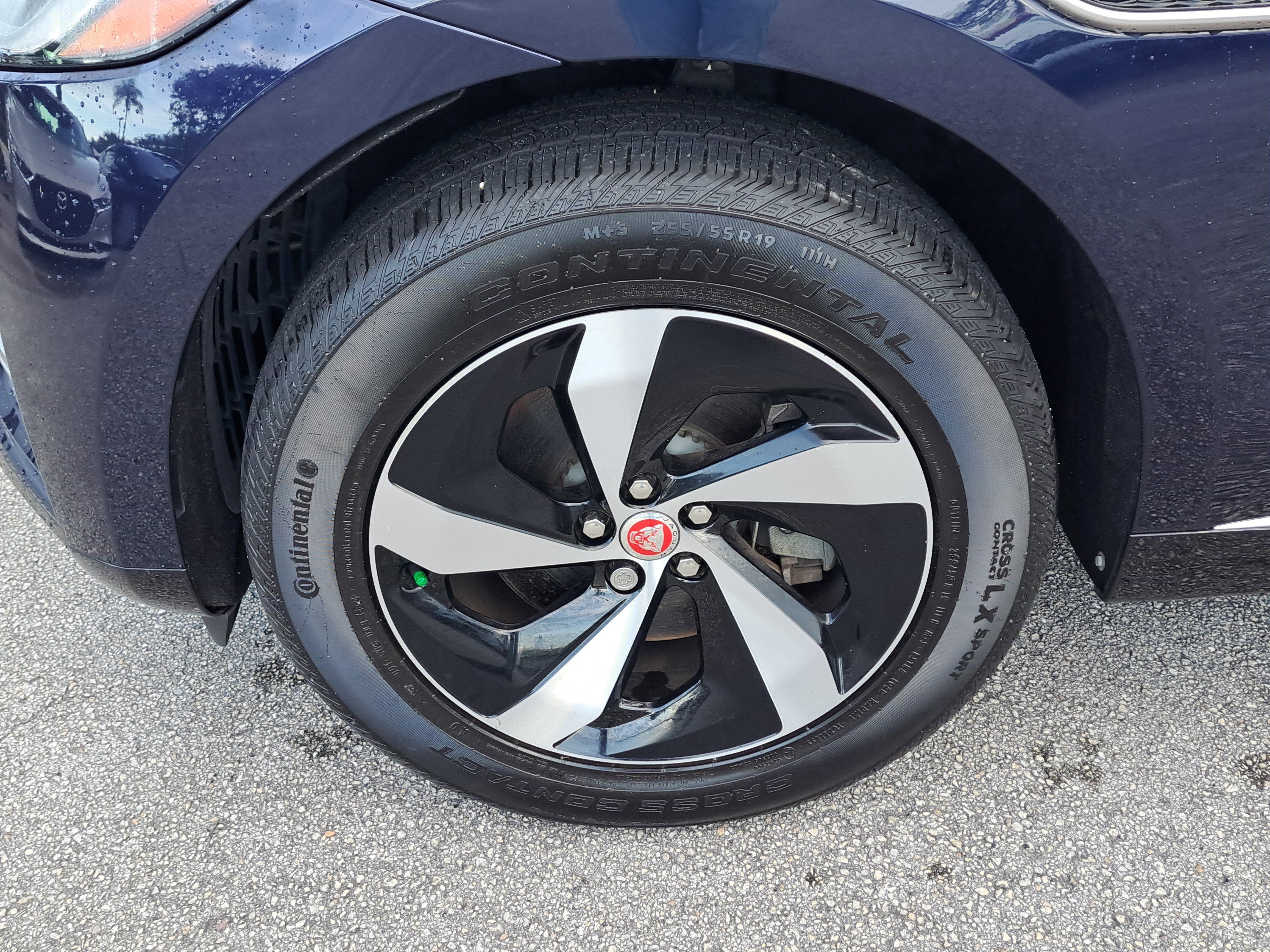 Used 2022 Jaguar F-PACE S image 19