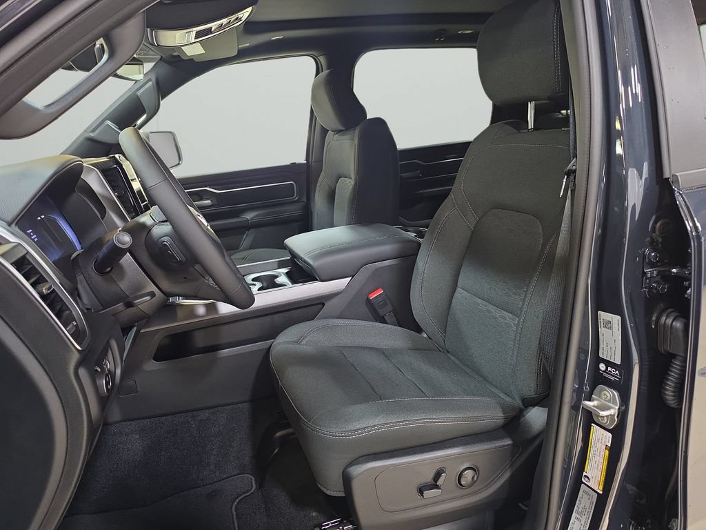 New 2026 RAM 1500 Big Horn AWD/4WD image 11
