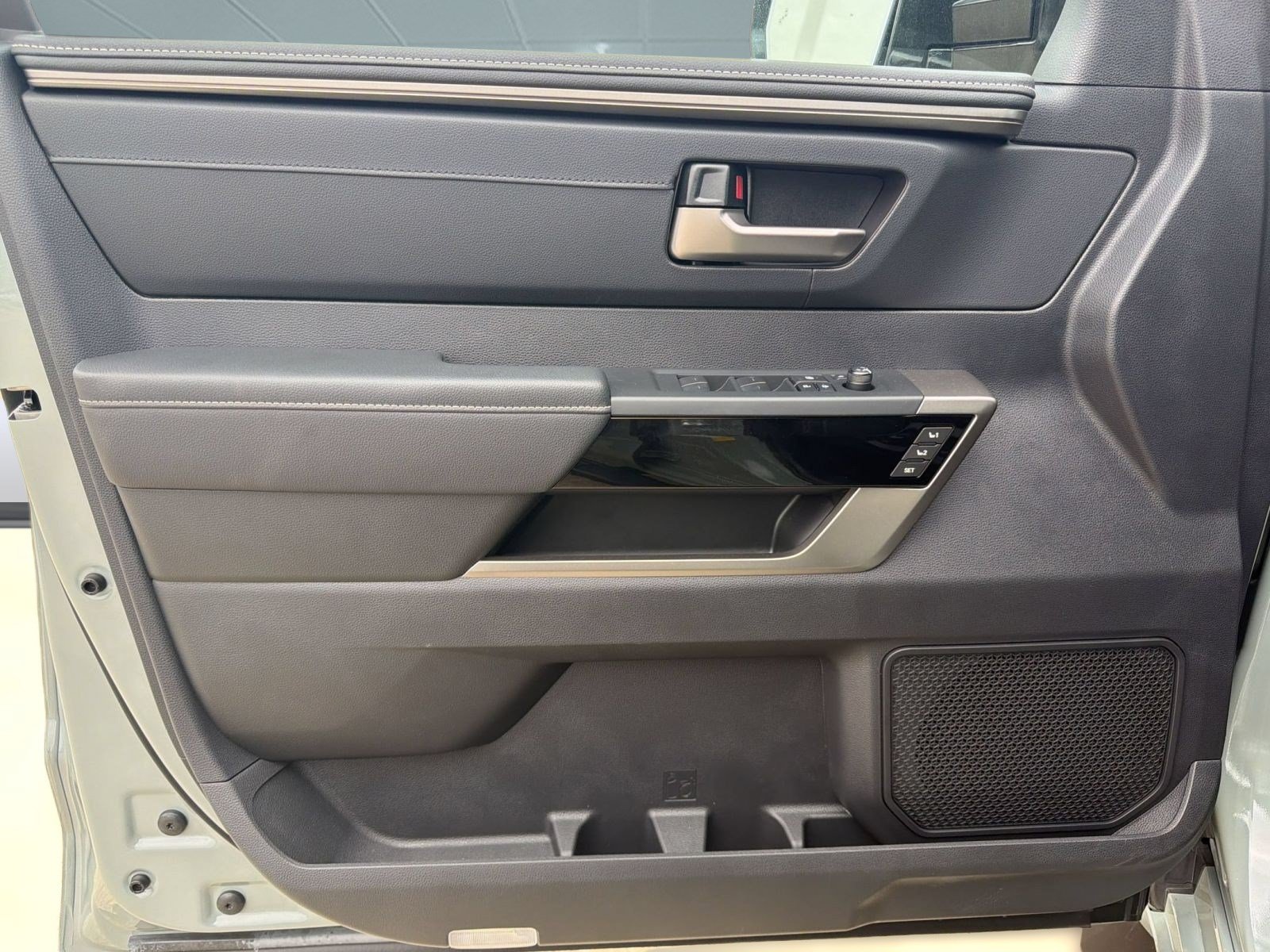 Used 2026 Toyota Tundra Limited w/ Power Package AWD/4WD image 12
