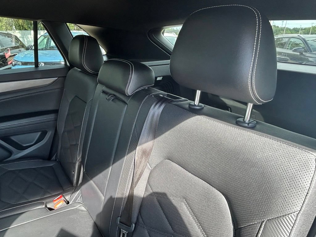 Used 2024 Volkswagen Atlas Cross Sport SE FWD image 48