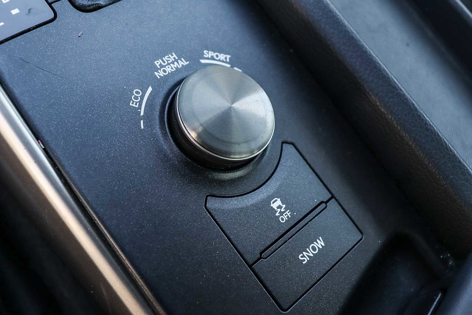 Used 2016 Lexus IS 200t image 27