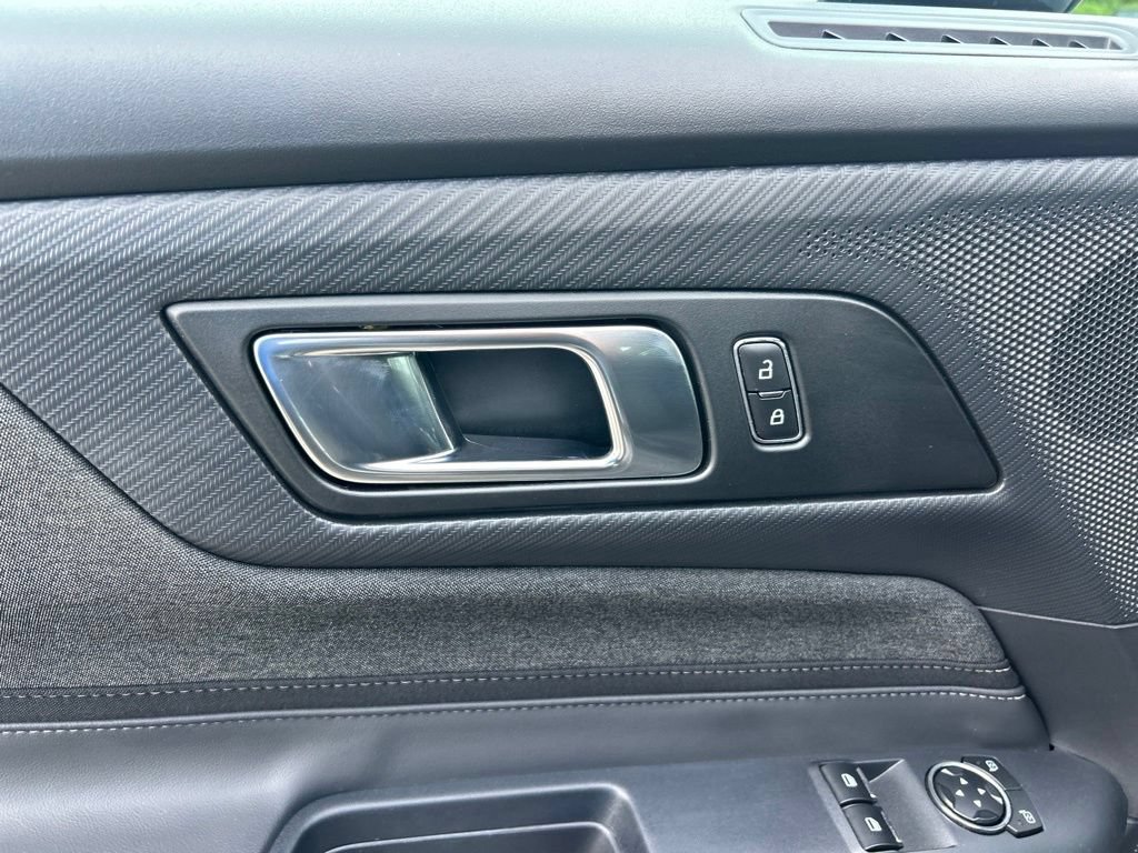 Used 2025 Ford Mustang GT RWD image 30